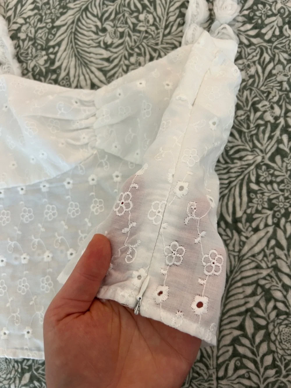 Princess Polly White Eyelet Rosette Strap Cropped Camisole - Picture 4 of 6